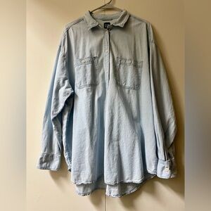 Gap shirt